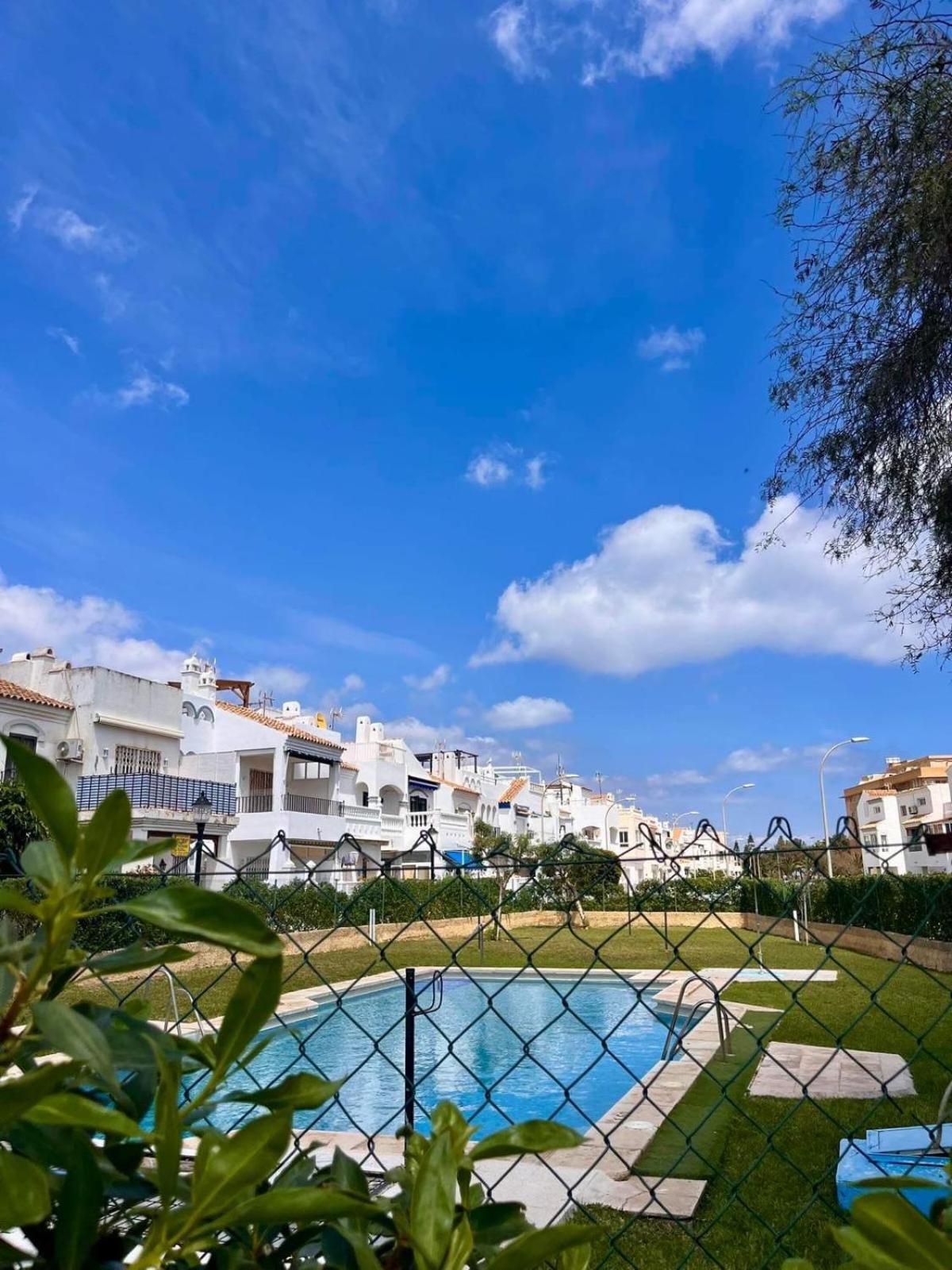 Апартаменты Vista Puerto 180 Рокетас-де-Мар Экстерьер фото